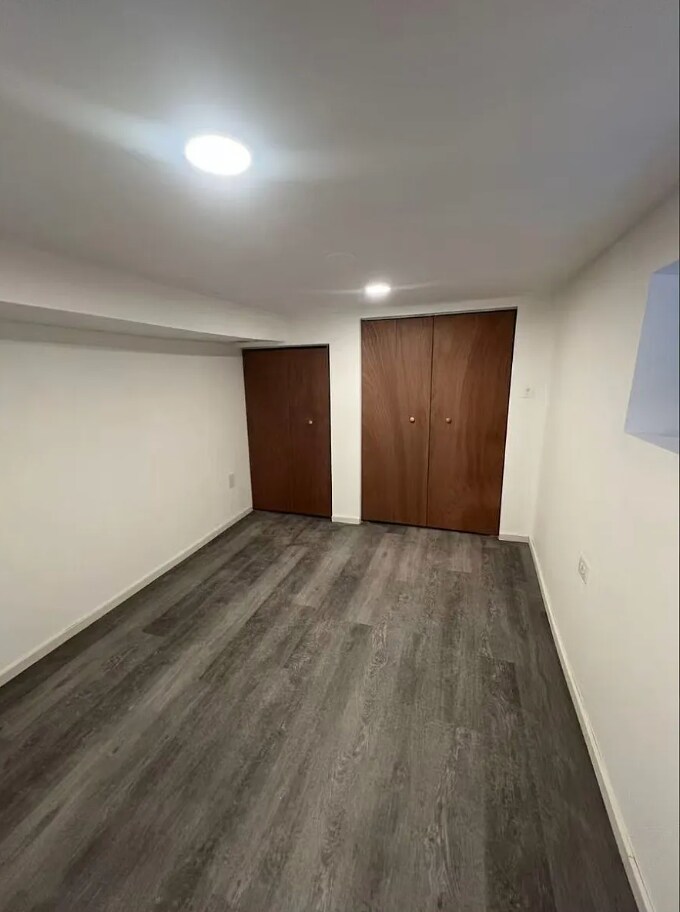 Building Photo - 1721 N Artesian Ave