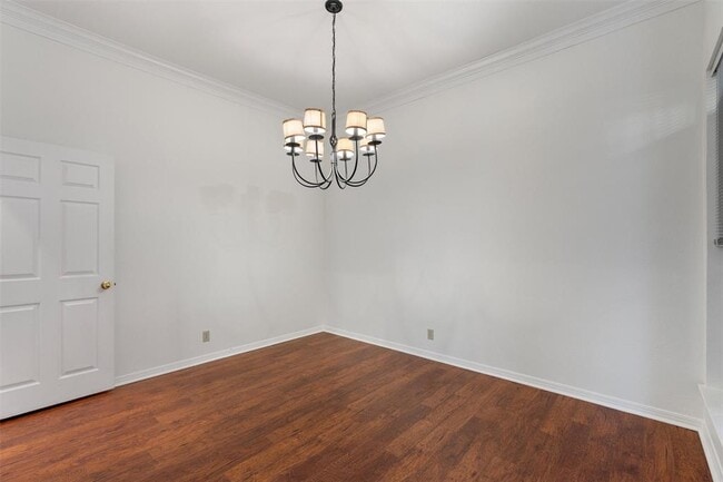 Building Photo - 7905 Henry Kinney Row