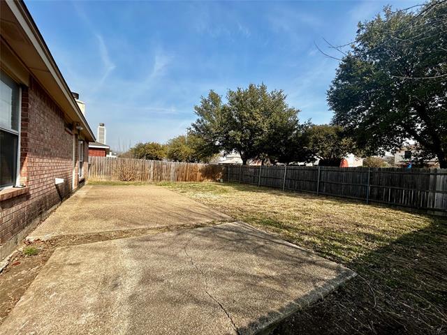 Building Photo - 909 Meadowlark Dr