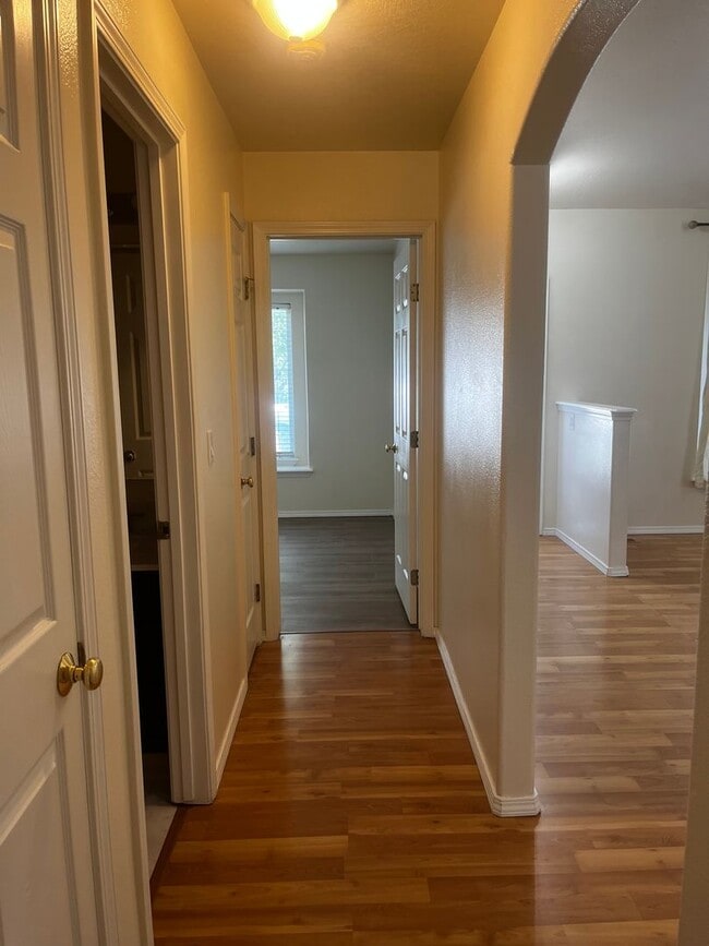 Building Photo - 11283 W Glen Ellyn Dr