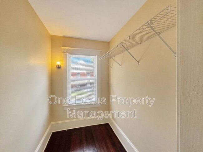 Building Photo - 507 Rural Ave