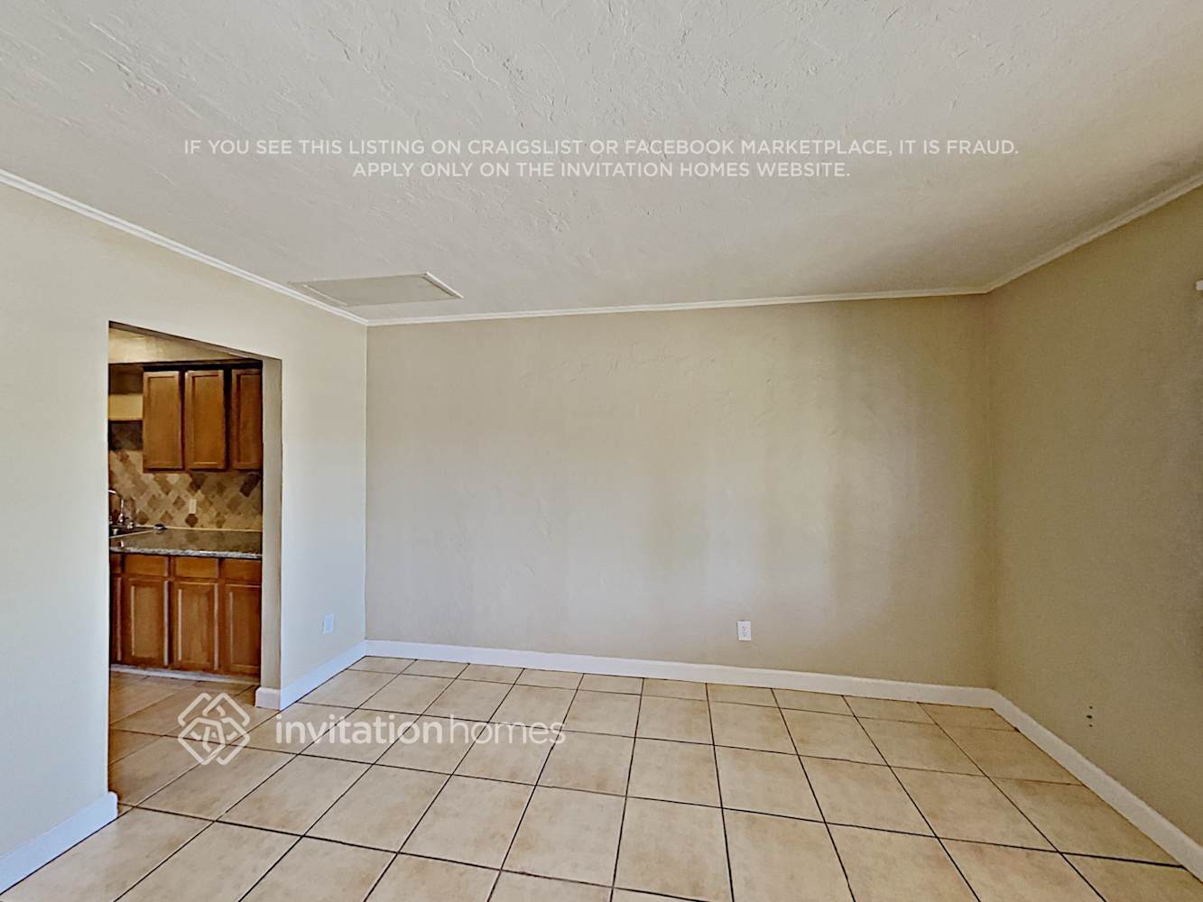Building Photo - 2747 N Greenfield Rd