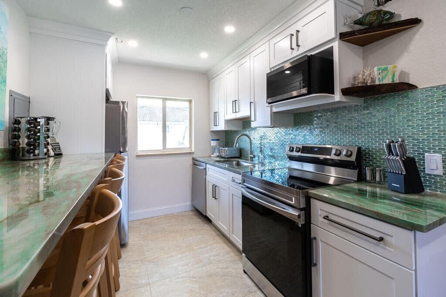 Building Photo - 400 S Atlantic Ave