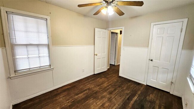 Building Photo - 2029 Brighton Ave