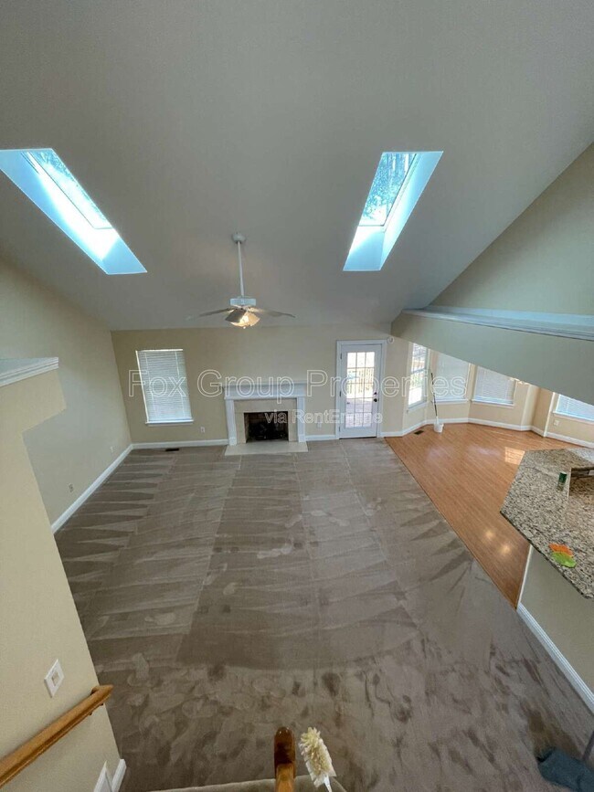 Building Photo - 20329 Berry Cir