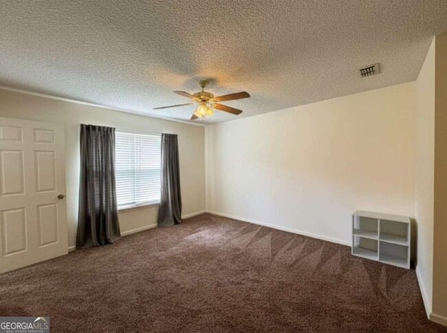 Building Photo - 110 Lake Crest Dr