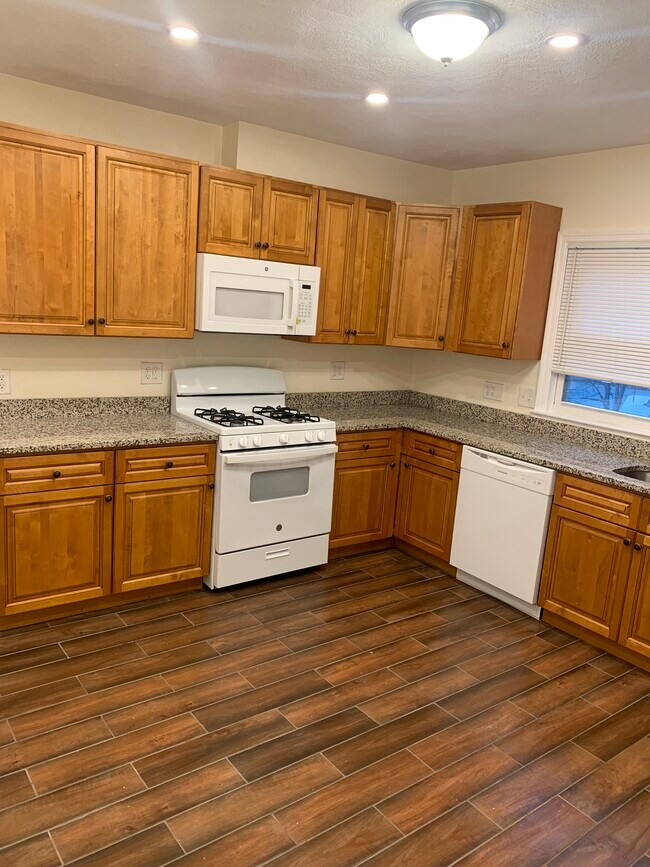 Kitchen - 19 Carmen St