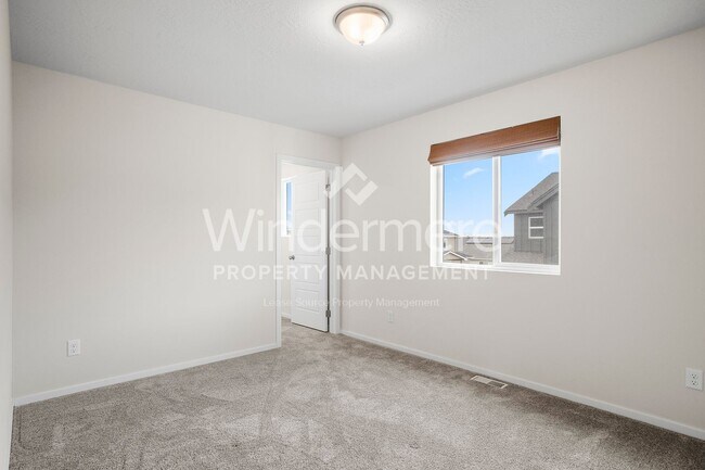Building Photo - * COMING SOON 09/09/2025* LIberty Lake 4 b...