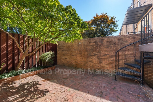 Building Photo - 706 6th St SW