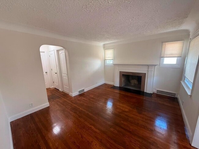 Building Photo - 11031 Courville St