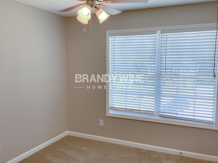Building Photo - 60 Pine Shadow Cir