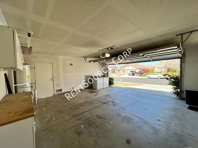 Building Photo - 3424 Amber St