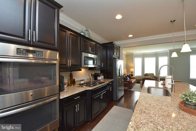 Building Photo - 702 Fair Winds Way