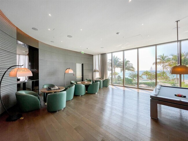 Building Photo - 18975 Collins Ave