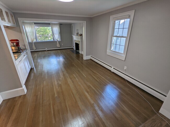 Building Photo - 97 Langley Rd