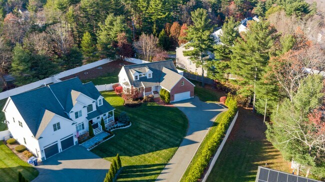 Building Photo - 5 Neff Dr