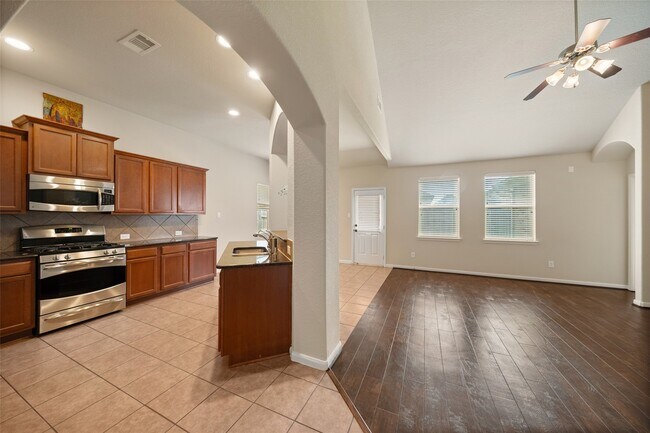 Building Photo - 14818 Fall Creek Preserve Dr
