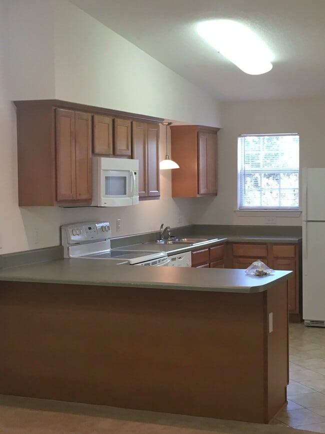 Building Photo - 4672 Crossing Ct
