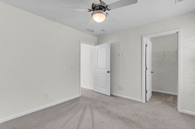Building Photo - 4 Bed 3 Bath on Tepal - NEW