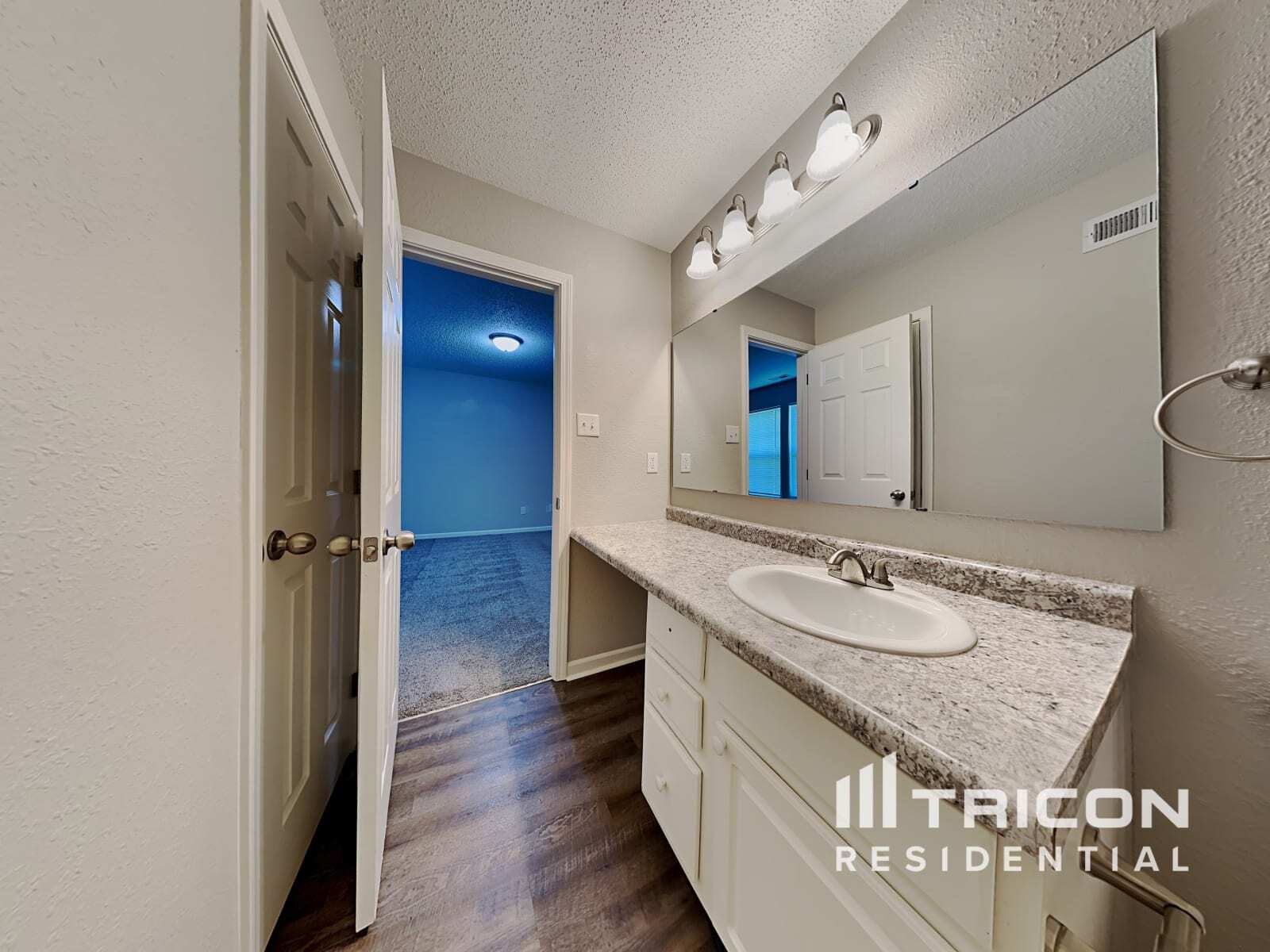 Building Photo - 4473 Redcliff N Ln