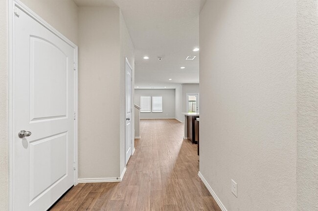 Building Photo - 21143 Waze Lewis Dr