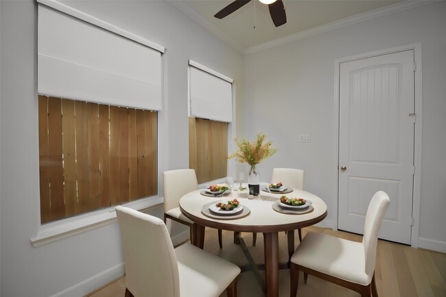 Building Photo - 1847 Sul Ross St