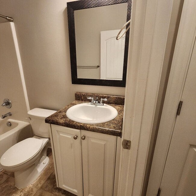 Building Photo - 329 Bella Rose Dr