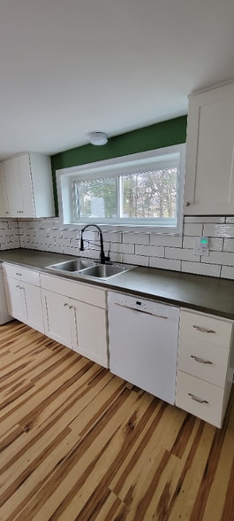 Primary Photo - 513 Blue Eagle Ave