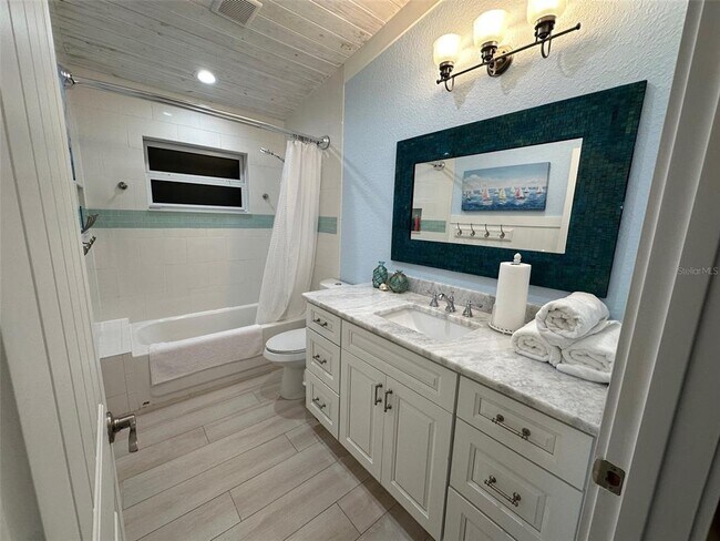 Building Photo - 5 Park Ave