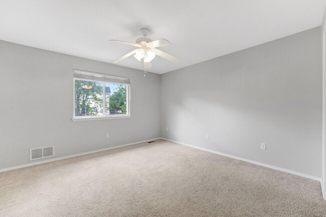 Building Photo - 6510 Stagecoach Ave