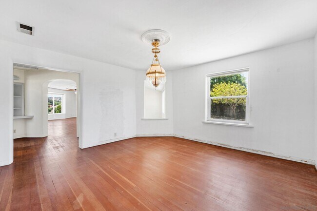 Building Photo - 2530 Pruett Dr
