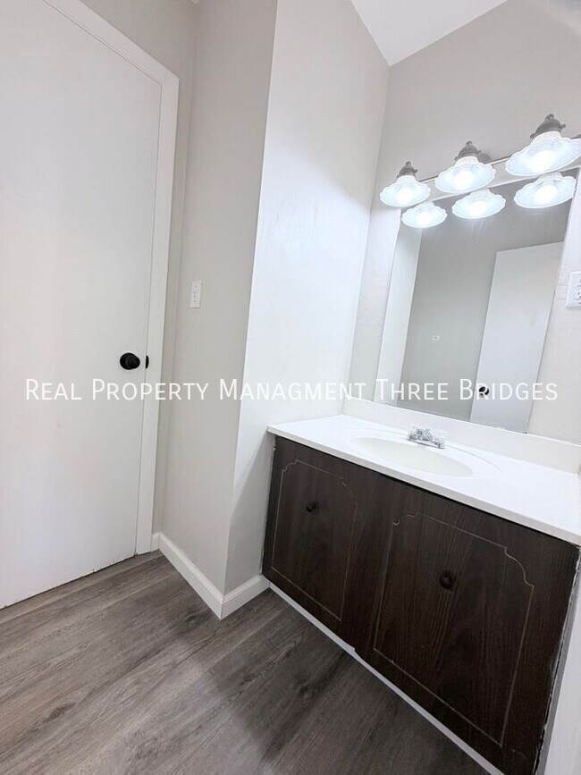 Building Photo - 5245 Ville Anita Ct
