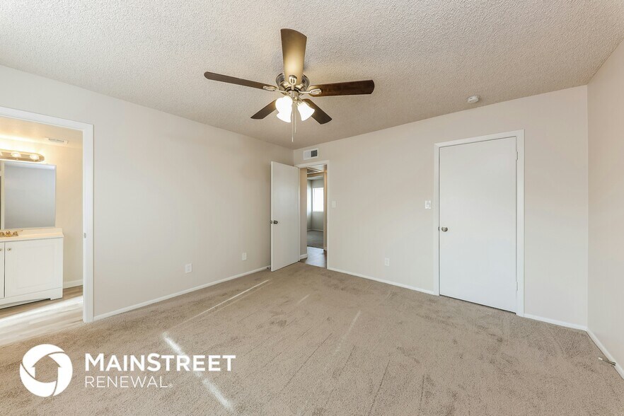 Building Photo - 6107 W Acoma Dr
