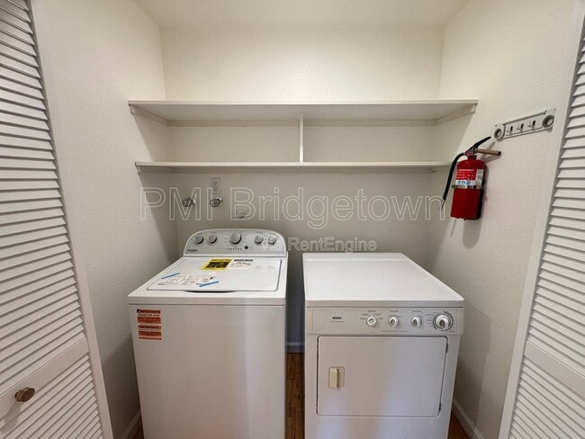 Building Photo - 307 Cervantes Cir