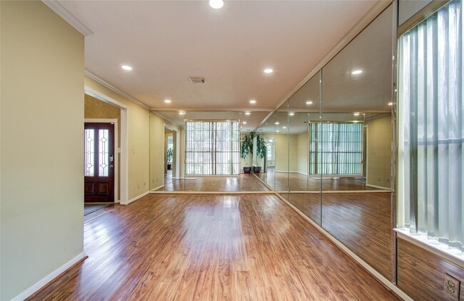 Building Photo - 16218 Ruffian Dr