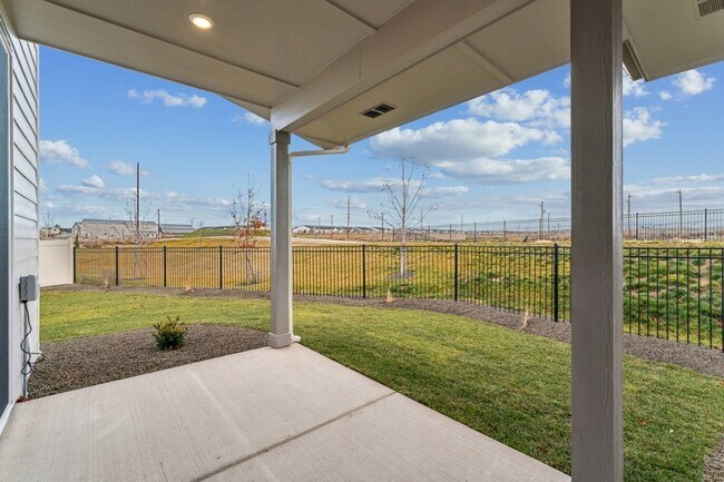 Building Photo - 8284 W Grey Alder Dr