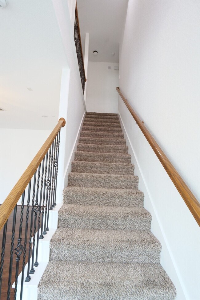 Building Photo - 12211 Stellano Ln