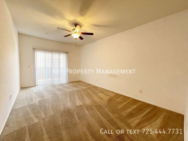 Building Photo - 3 BEDROOM 2 BATH CONDO W/DETACHED GARAGE N...