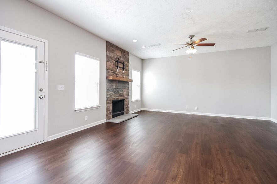 Building Photo - 2654 Salem Glen Xing