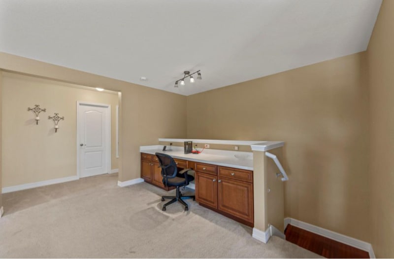 Building Photo - 5901 Snow Creek Dr