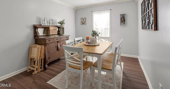 Building Photo - Charming 3 bedroom 2 bath ranch style home...