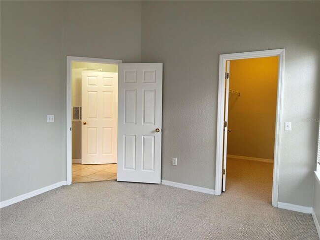 Building Photo - 826 Grand Regency Pointe