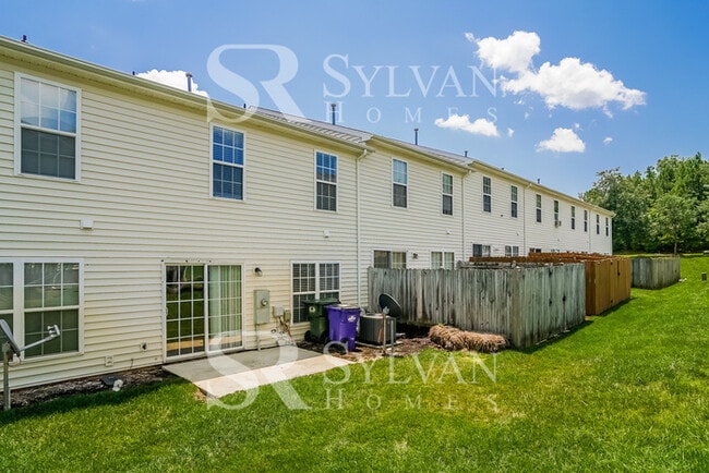 Building Photo - Everything you have been dreaming of is here. Lease today!