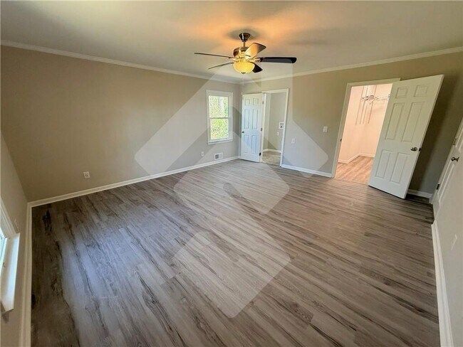 Building Photo - 3670 Gravitt Rd