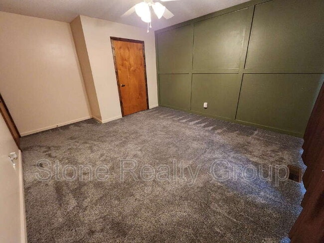 Building Photo - 35 Ridgecrest Ct