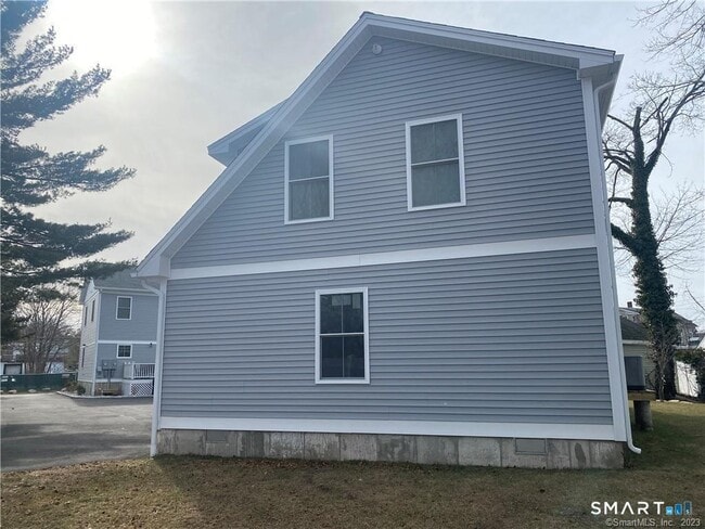 Building Photo - 8 Svea Ave