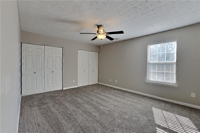 Building Photo - 1273 Royal Ives Ct SE