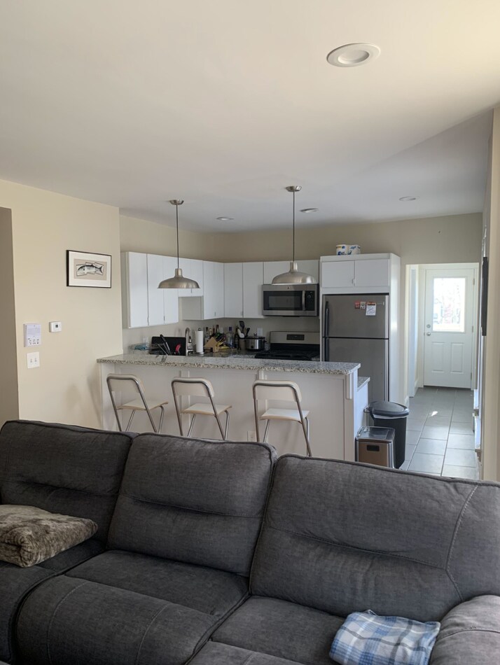 Building Photo - 102 Morrison Ave