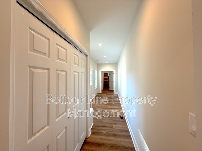 Building Photo - 1112 Pegram St