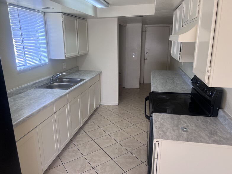 Building Photo - 3841 W Mitchell Dr